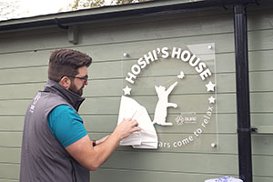 Hoshi's House plaque unveiled at Wood Green